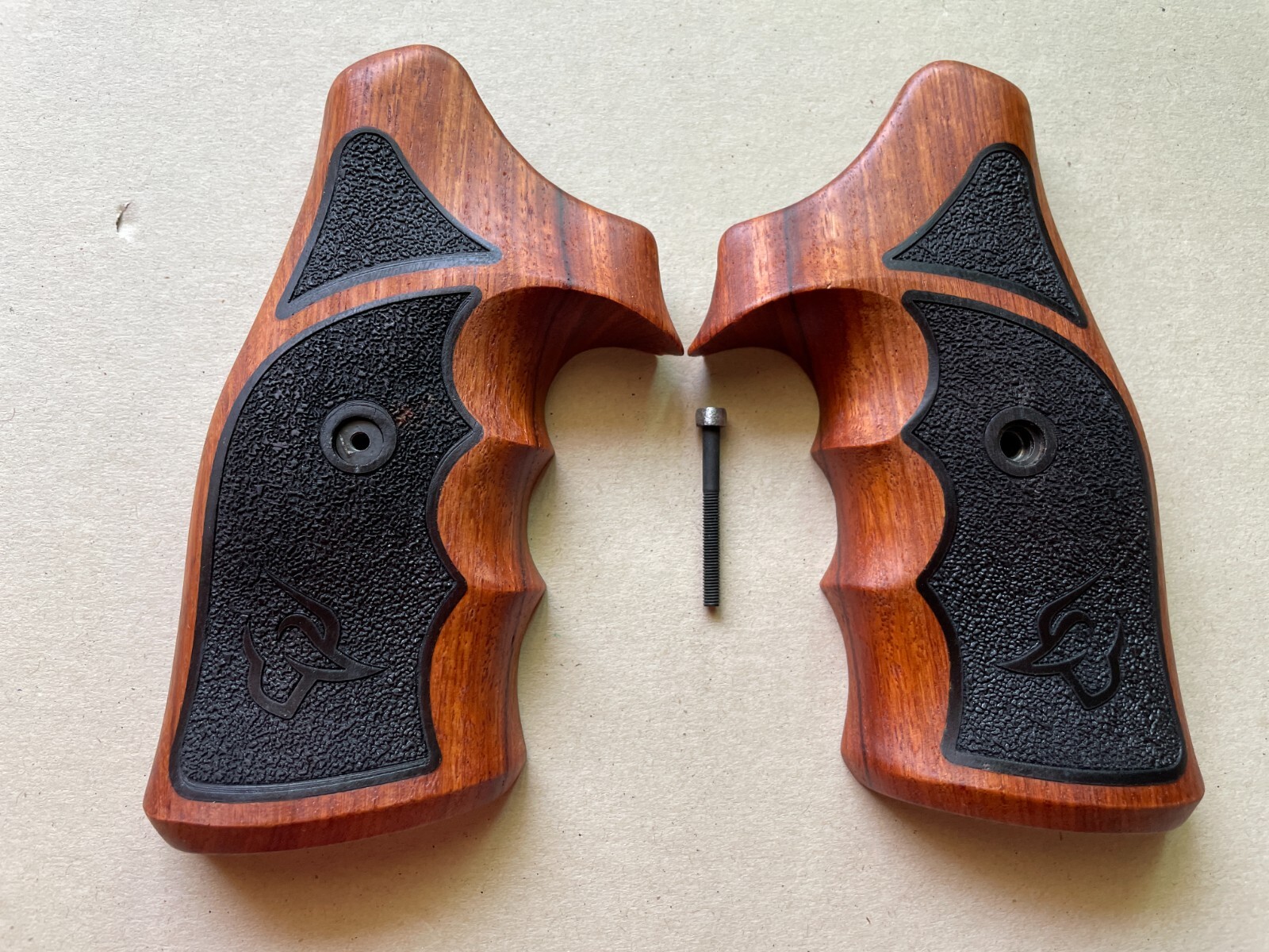New 2Tone wood Target Grips Compatible with Taurus Medium/Large Frame Square