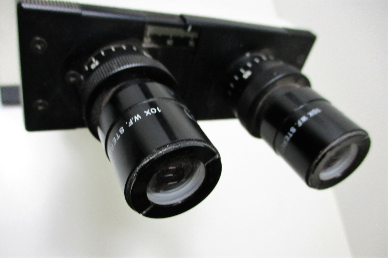 Cambridge Instruments (Bausch & Lomb) 31-29-14 Inverted Microscope