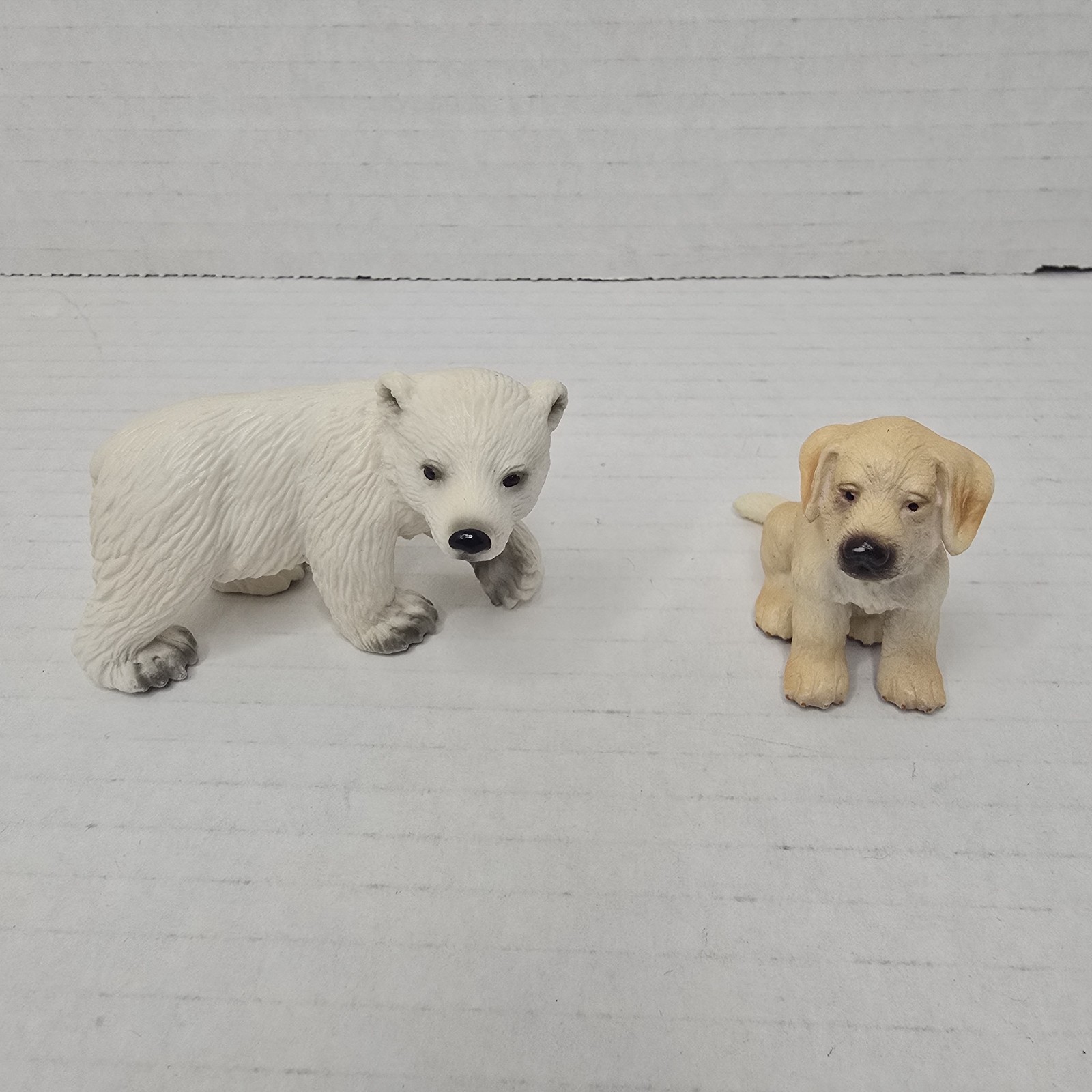 Schleich Germany Polar Bear & Golden Retriever Cub Arctic Animal Toy Figure 2005