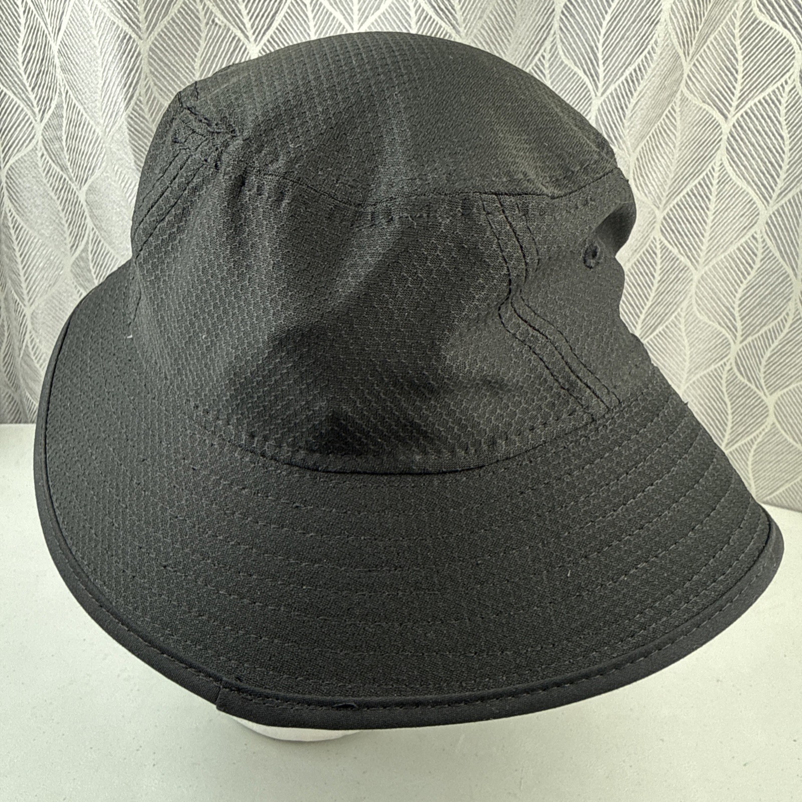New Era Quality Black Bucket Hat w Adj. Strap & Unknown Lime Silver Small/Medium