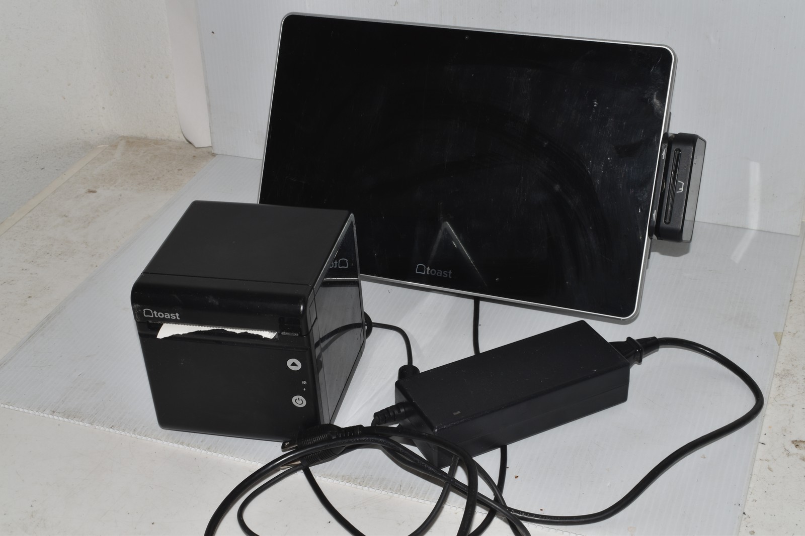 Toast Payment Application 2.0 TT203 MONITOR / READER  & TP200 Printer (PQD11)