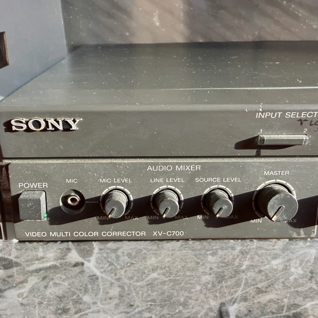 PAL Sony XV-C700 Video Multi Color Corrector - TESTED