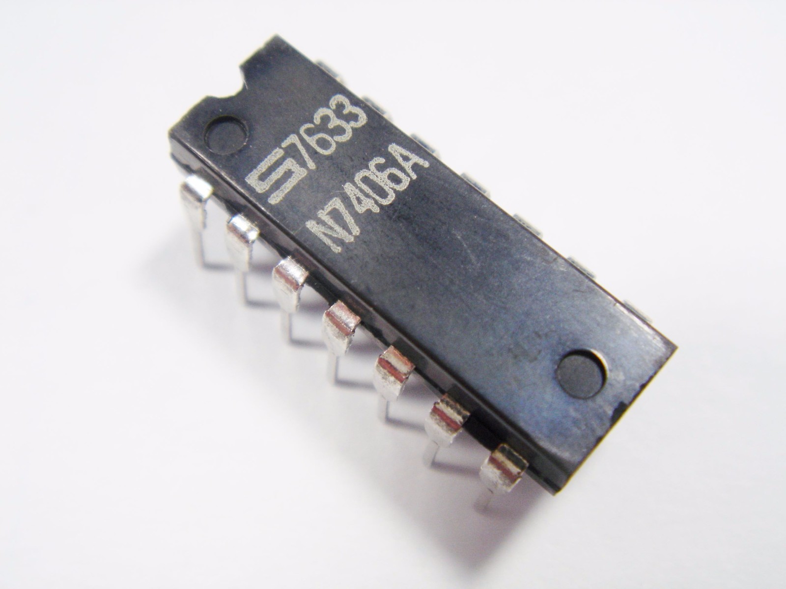 SN 7406 TTL IC 6x Inverter 30V #AP31