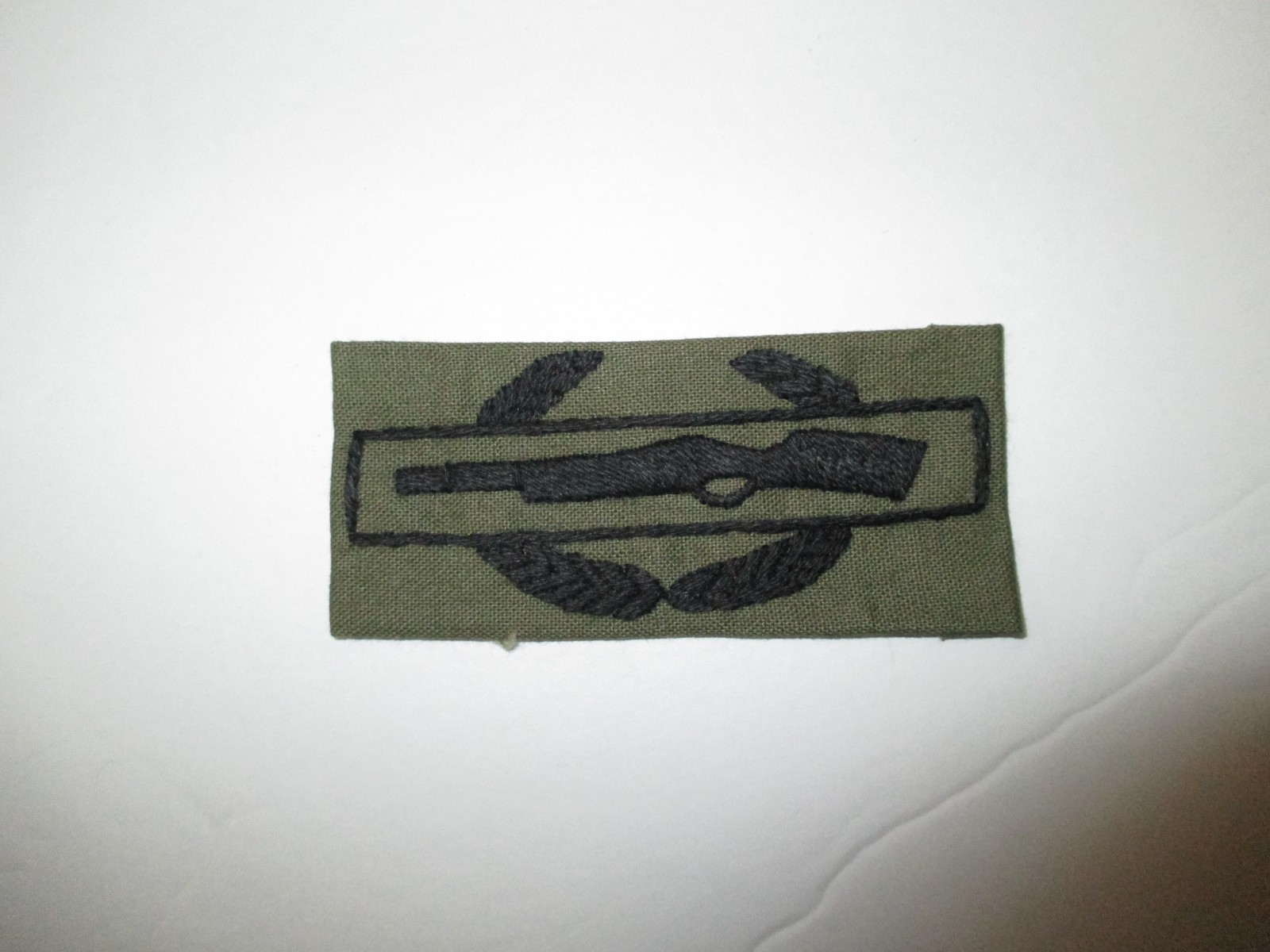 b1271v US Army Vietnam Combat Infantry Badge subdued variation IR39B