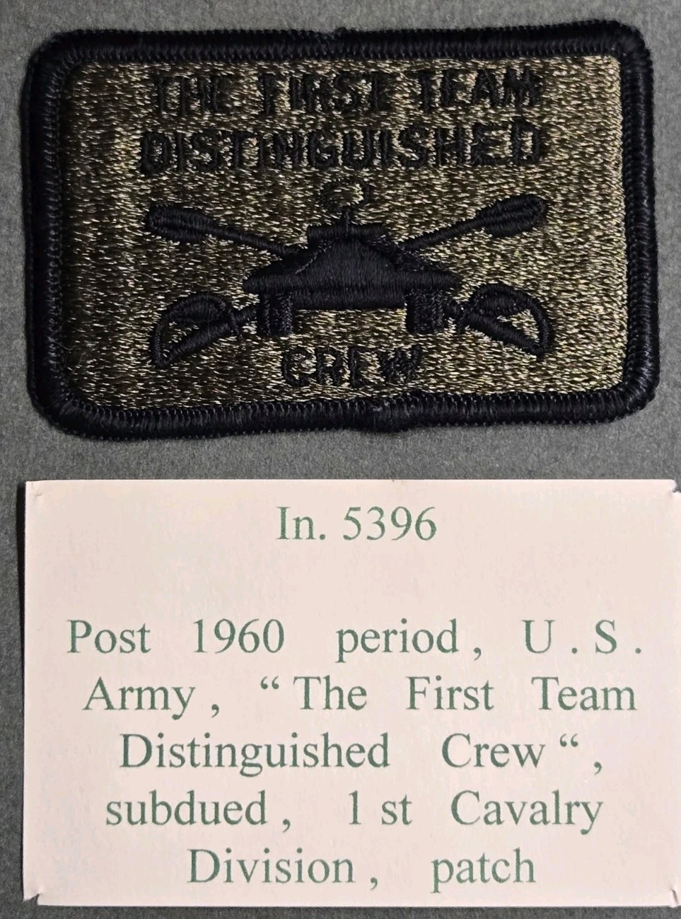 The First Team Distinguished Crew 1st Cavalry Division Pocket Patch (283)