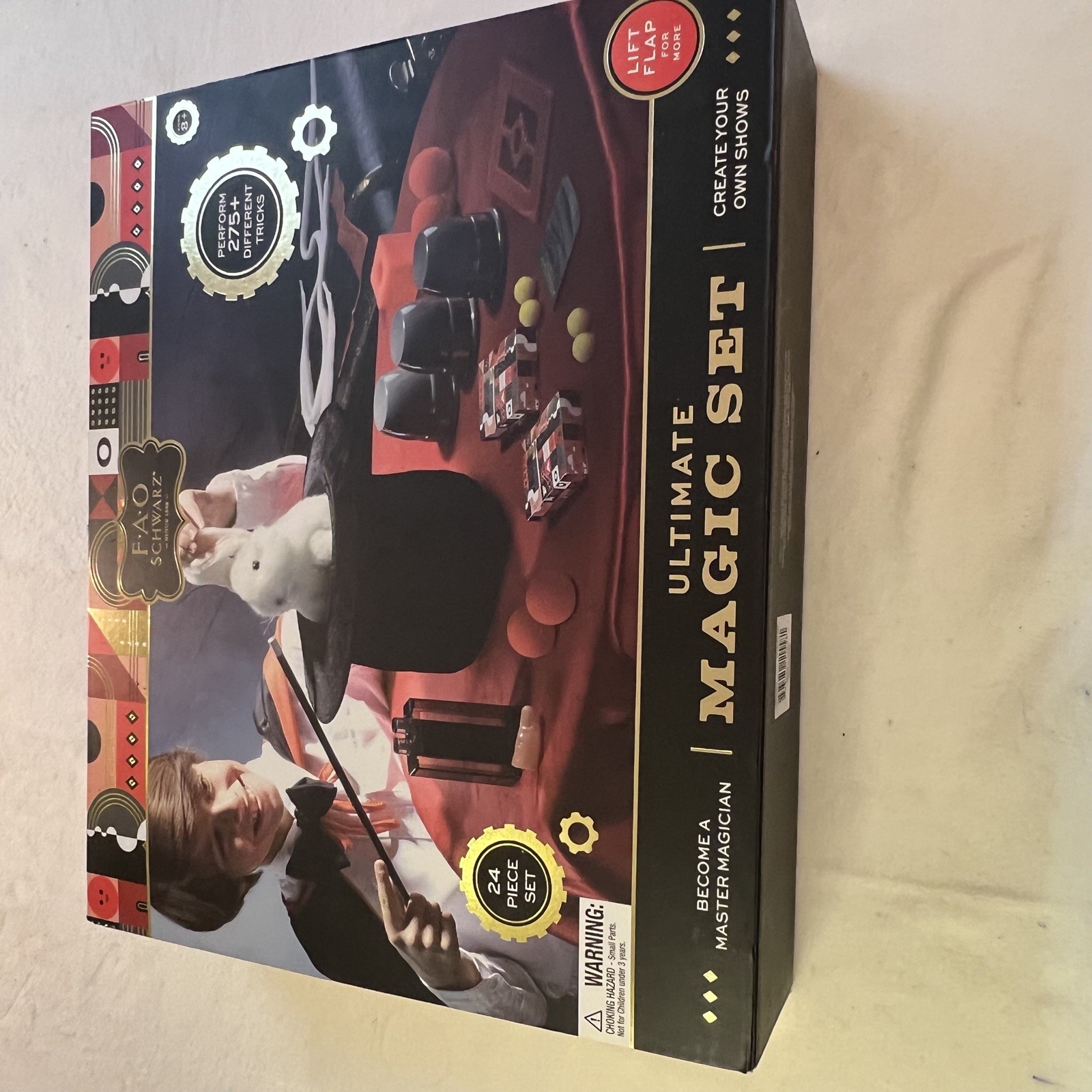 FAO Schwartz Ultimate Magic Set - 24 Piece Set - 275 Magic Tricks - New 2017