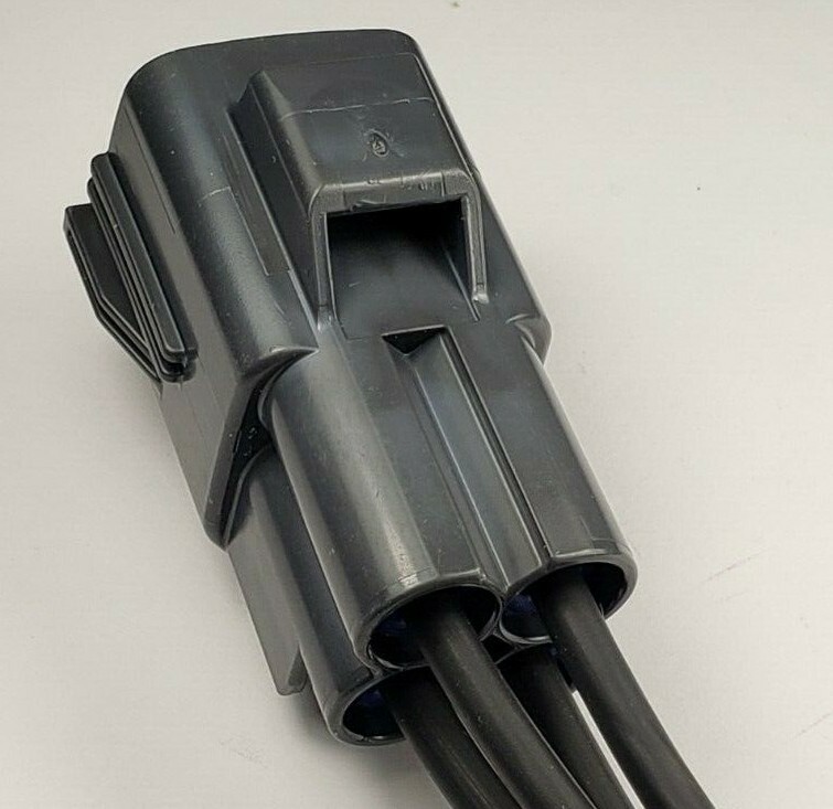 4-pin 68040499AA Oxygen Sensor Male Plug 68040499-AA