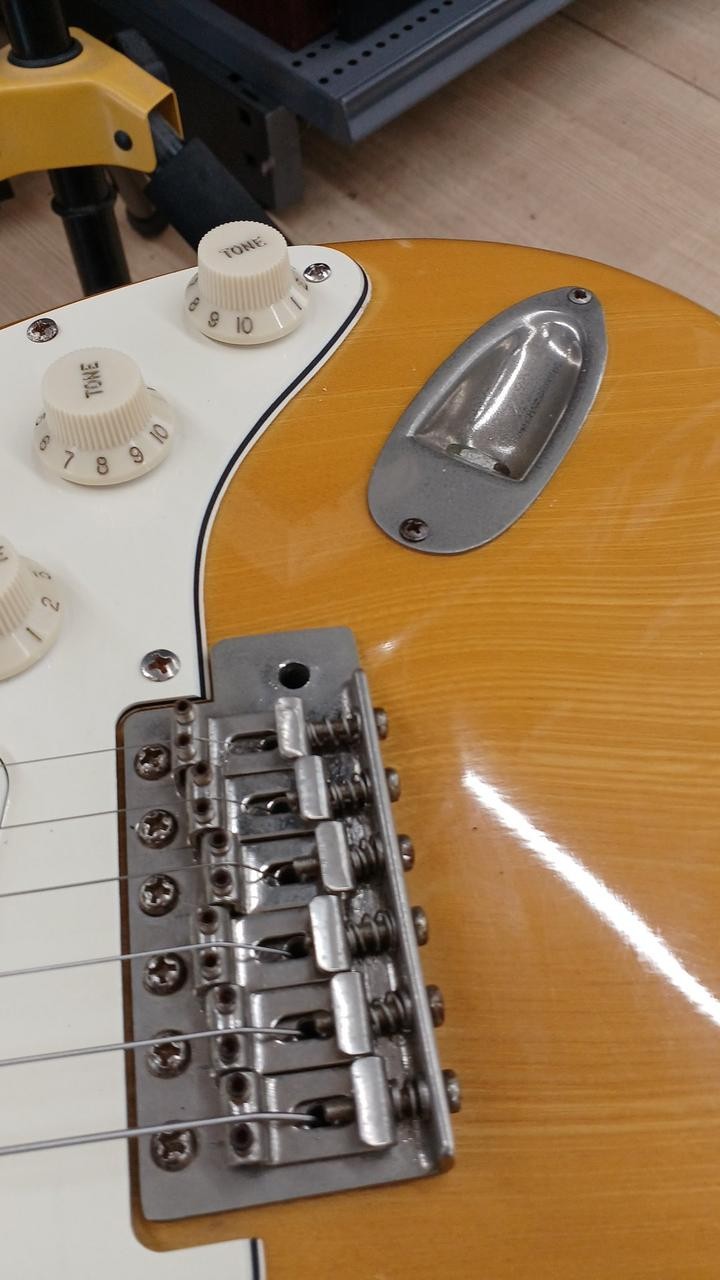 YAMAHA SR-450S Electric Guitar