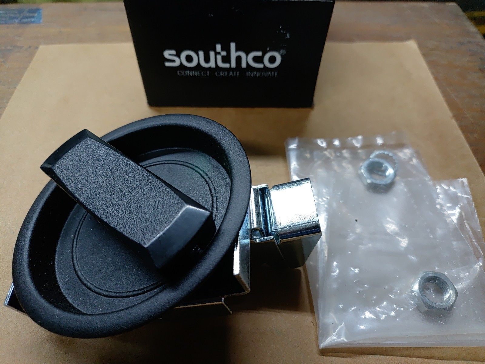 Southco 01-13-35A Latch Recessed CW Flat Handle