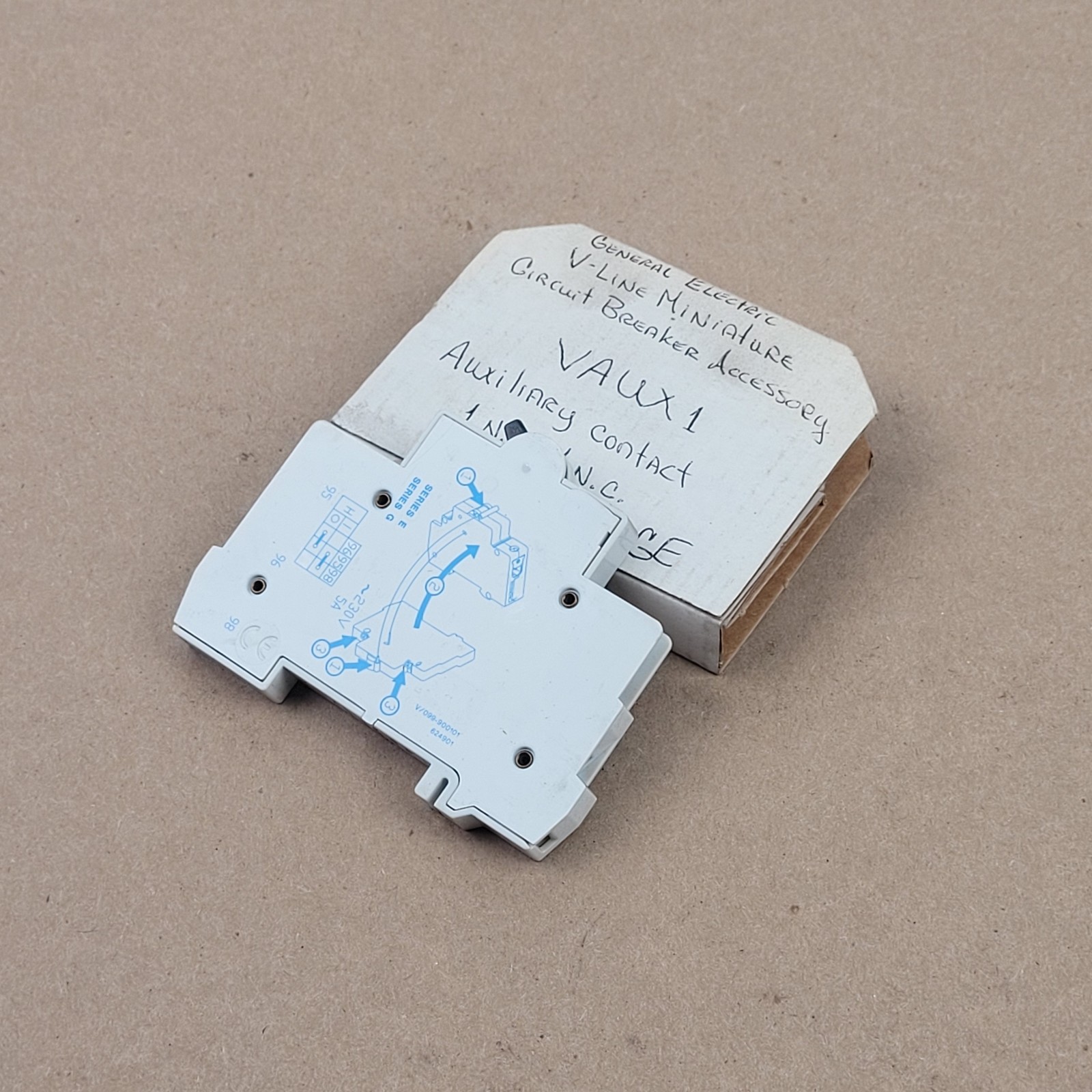 General Electric V/099-900101, Auxillary Contact 1NO/1NC - NEW