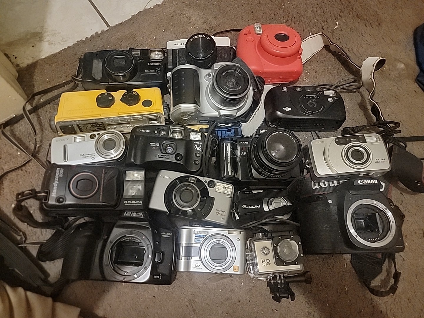 Camera lot untested