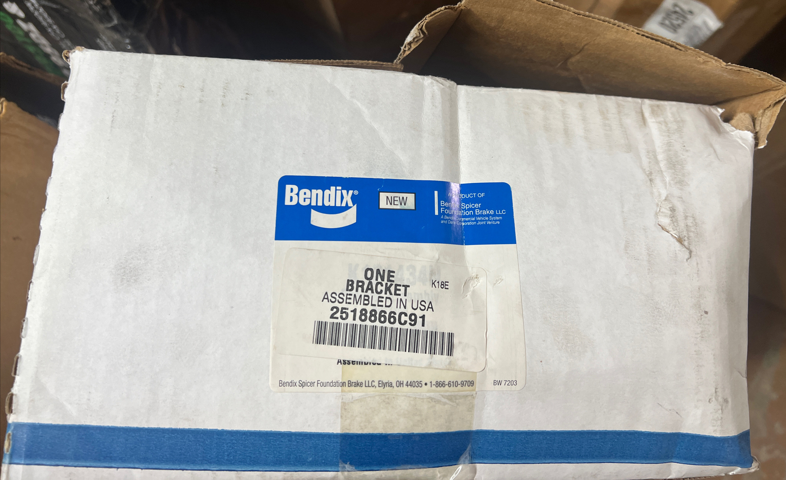 New Bendix 2518866C91 Air Brake Cam Shaft Bracket international Navistar