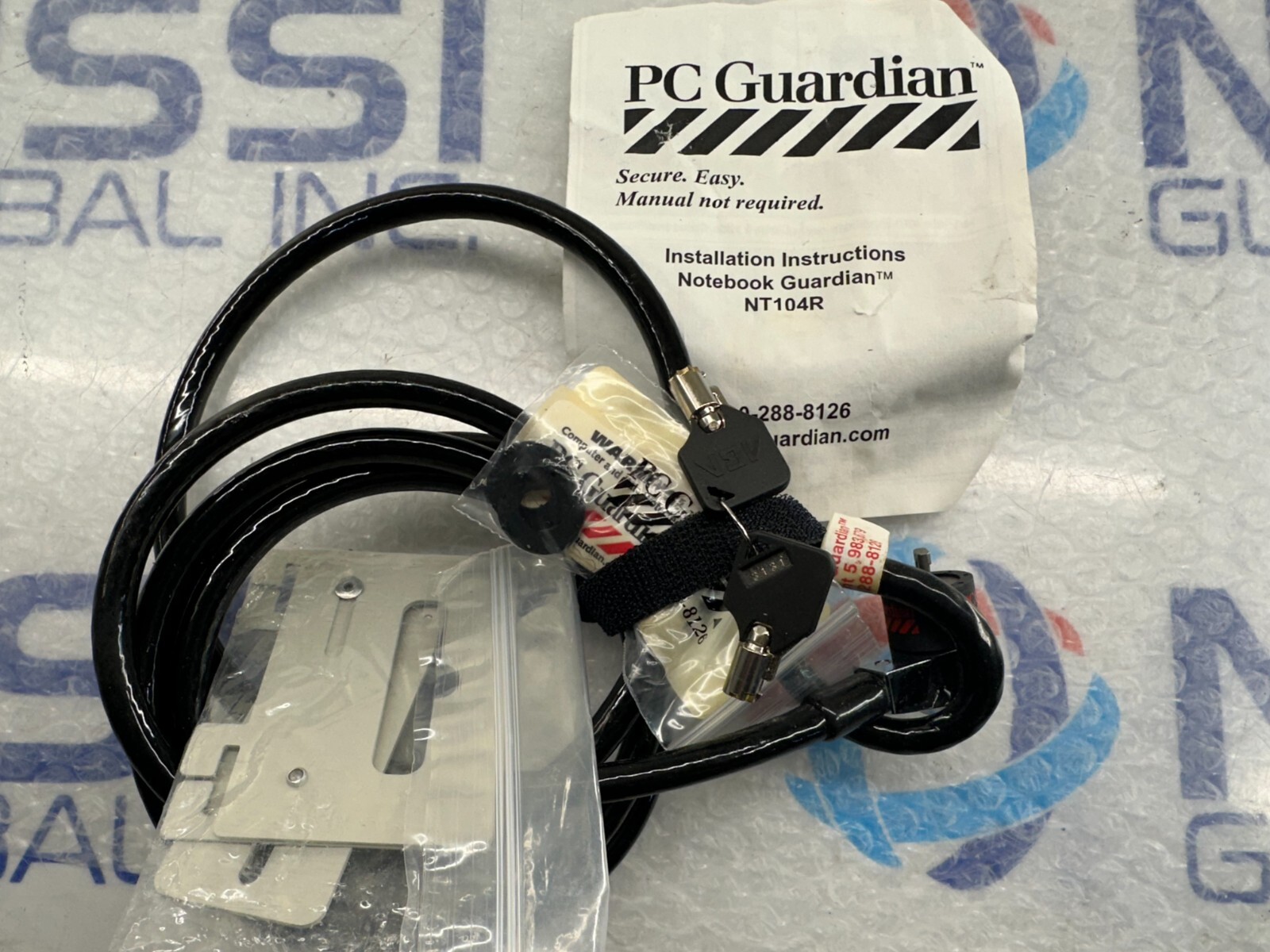 PC GUARDIAN NT104R NOTEBOOK -PC LOCKING SYSTEM WITH KEYS AND PLATE
