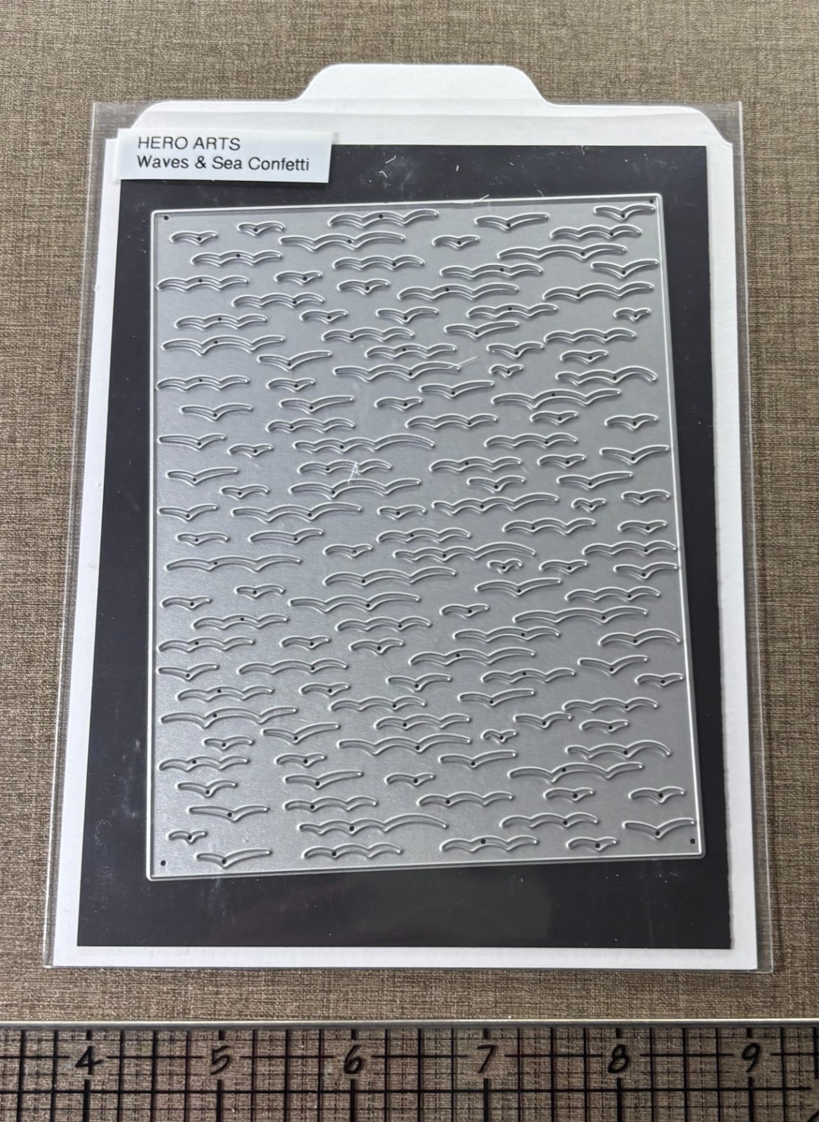 Hero Arts Waves & Sea Confetti Die