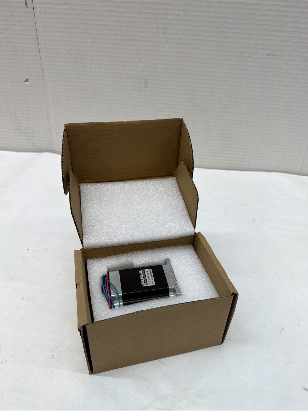 Pololu Stepper Motor: Bipolar, 200 Steps/Rev, 57×76mm, 3.2V, 2.8 A