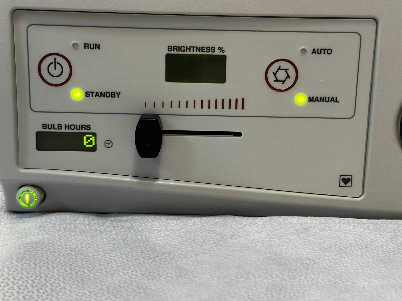 Stryker X7000 Light Source - Tested - Excellent