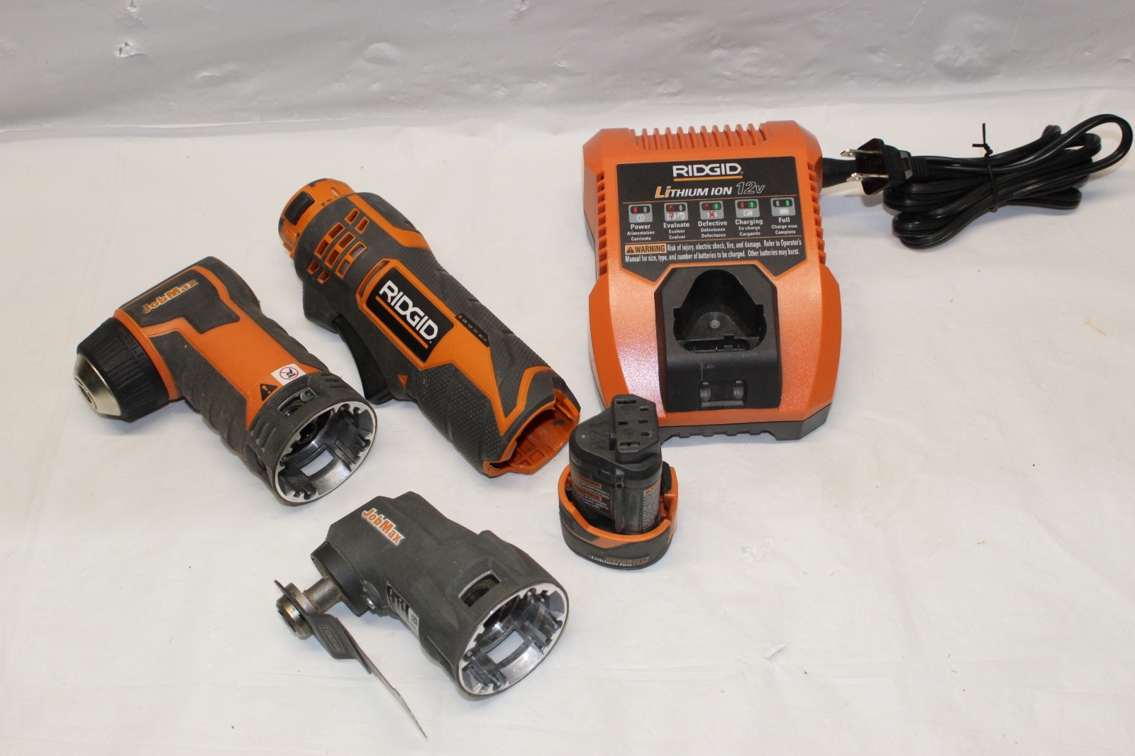 Ridgid R8223500 12V Series A Multi-tool w/ JobMax Attachments Battery & Charger