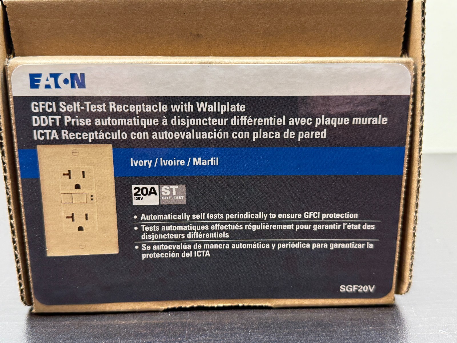 Lot of 10 Eaton SGF20V 20 Amp Ivory GFCI Self-Test Receptacle With Wallplate