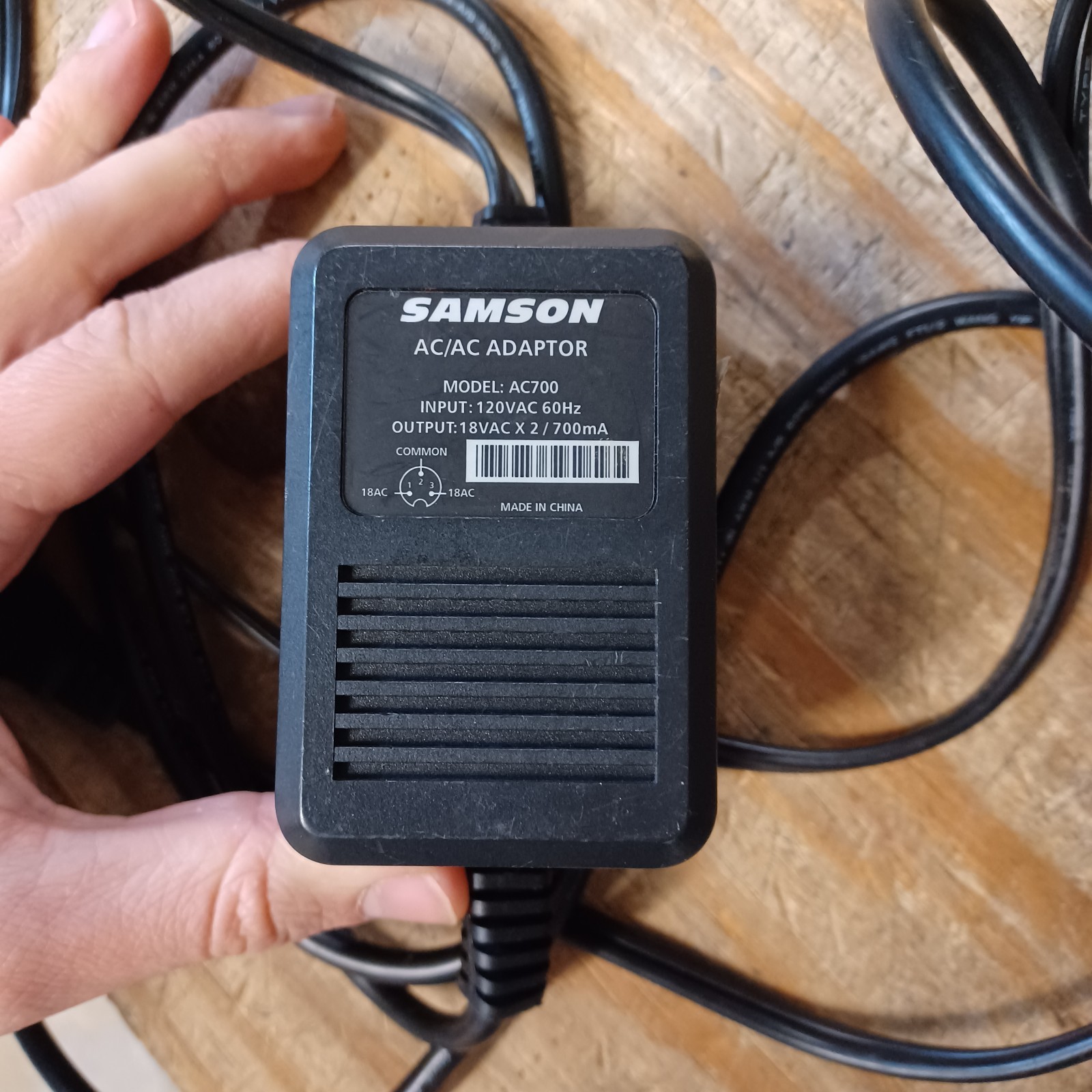 Samson MDR 6 Mixer Includes Power Adapter
