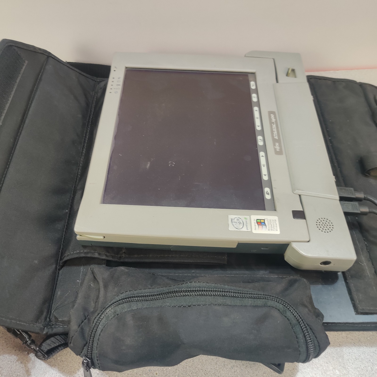 VINTAGE Fujitsu Stylistic 3400 Computer Touch Screen USED