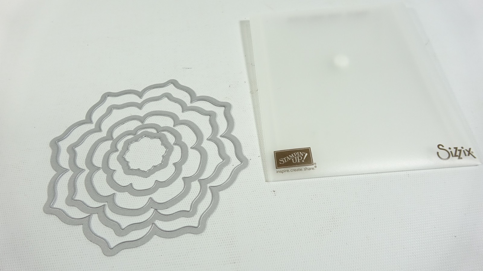 Stampin Up Sizzix Framelits Floral Frames 127012