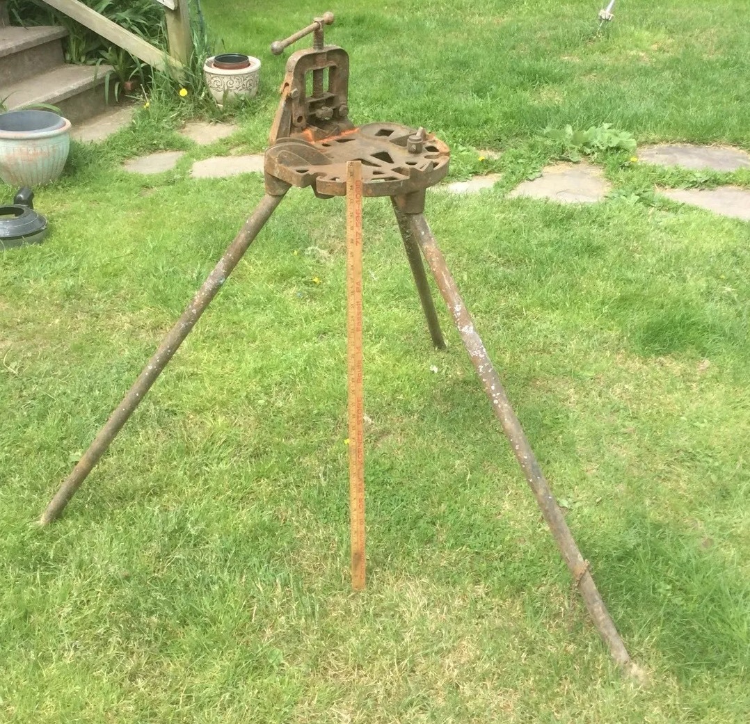 Armstrong Bridgeport Vistand No 933 , Orange, Tripod Mechanics Metalsmith