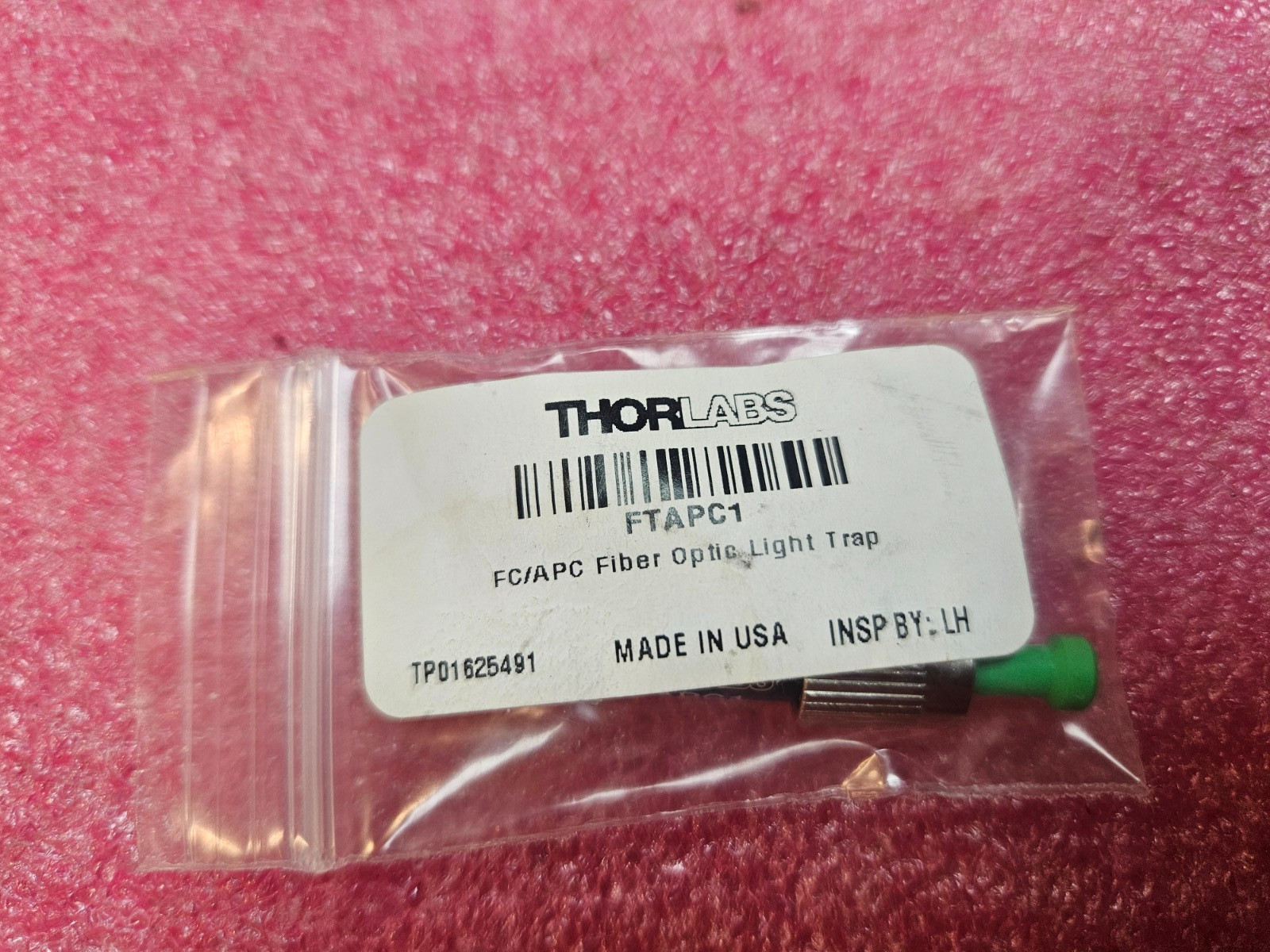 Thorlabs FTAPC1 FC/APC Fiber Optic Light Trap