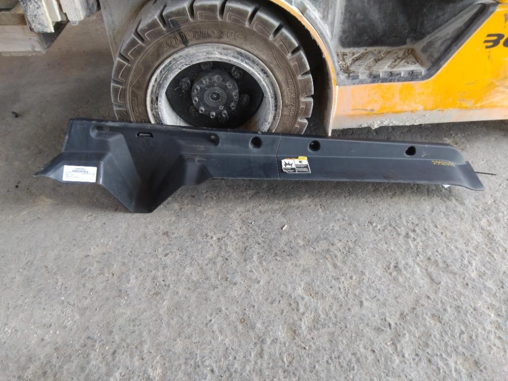 Replaces T22-1065 2024 KENWORTH T680 CAB SKIRT FILLER PANEL ,  MN