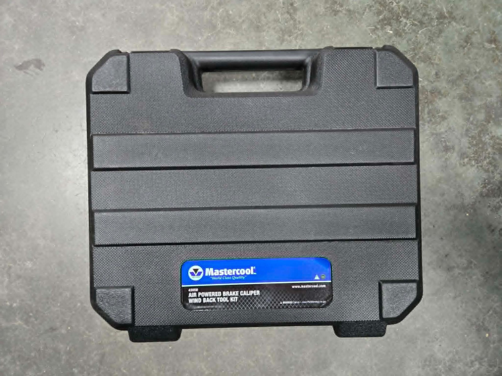 Mastercool Pneumatic Air Powered Brake Caliper Wind Back Tool Kit 43050