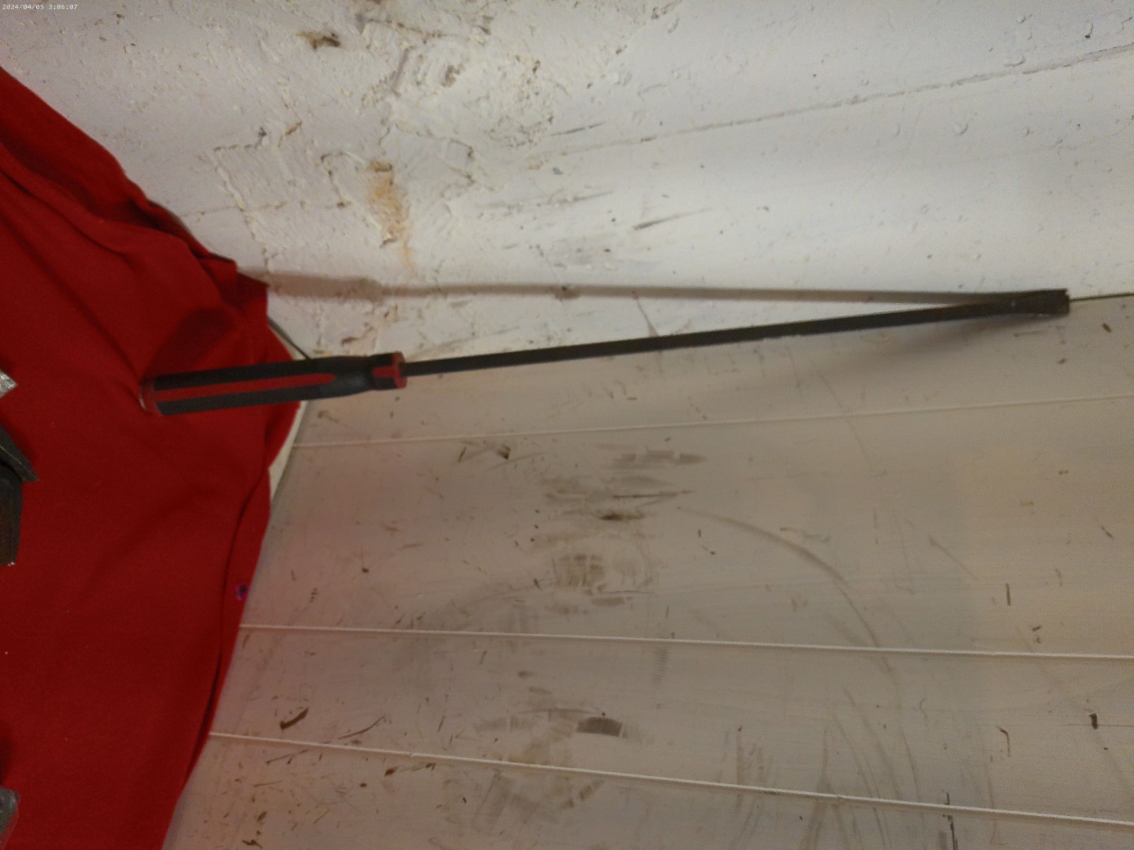 Mac Tools Striking Pry Bar 31" red PB31Cr 2