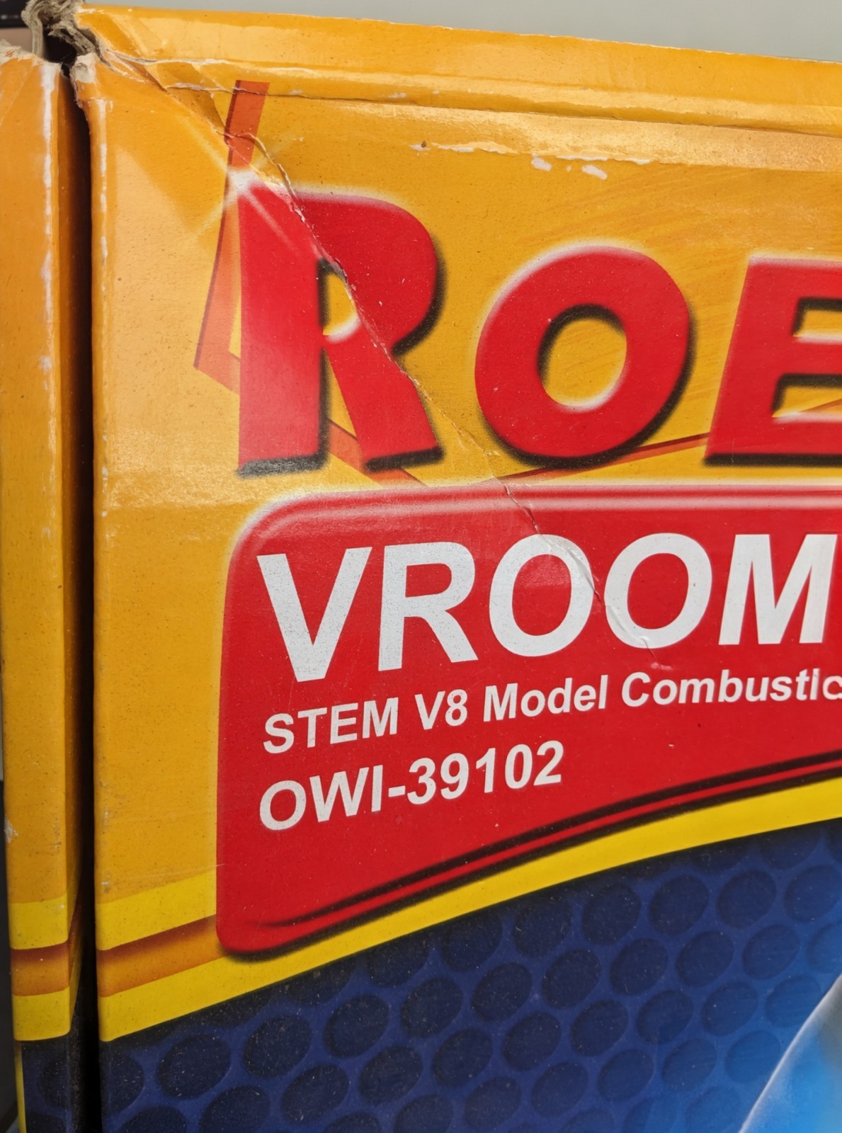 V8 Combustion engine Model Kit That Runs - Self Built STEM Mini Model Engine