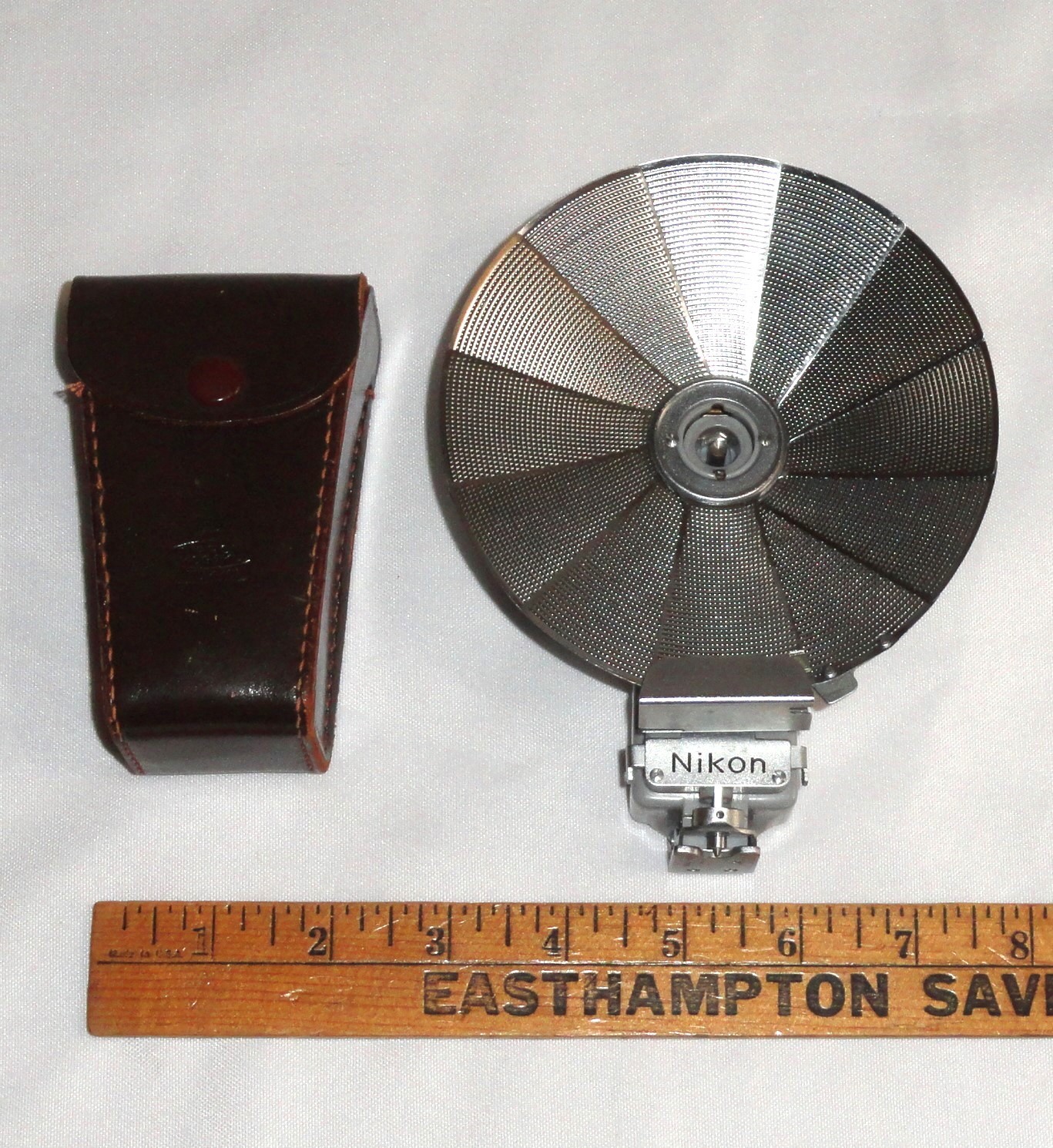 Vintage Nikon BC-5 Collapsible Fan-Style Bulb Flash Unit w/ Leather Case 50s 60s