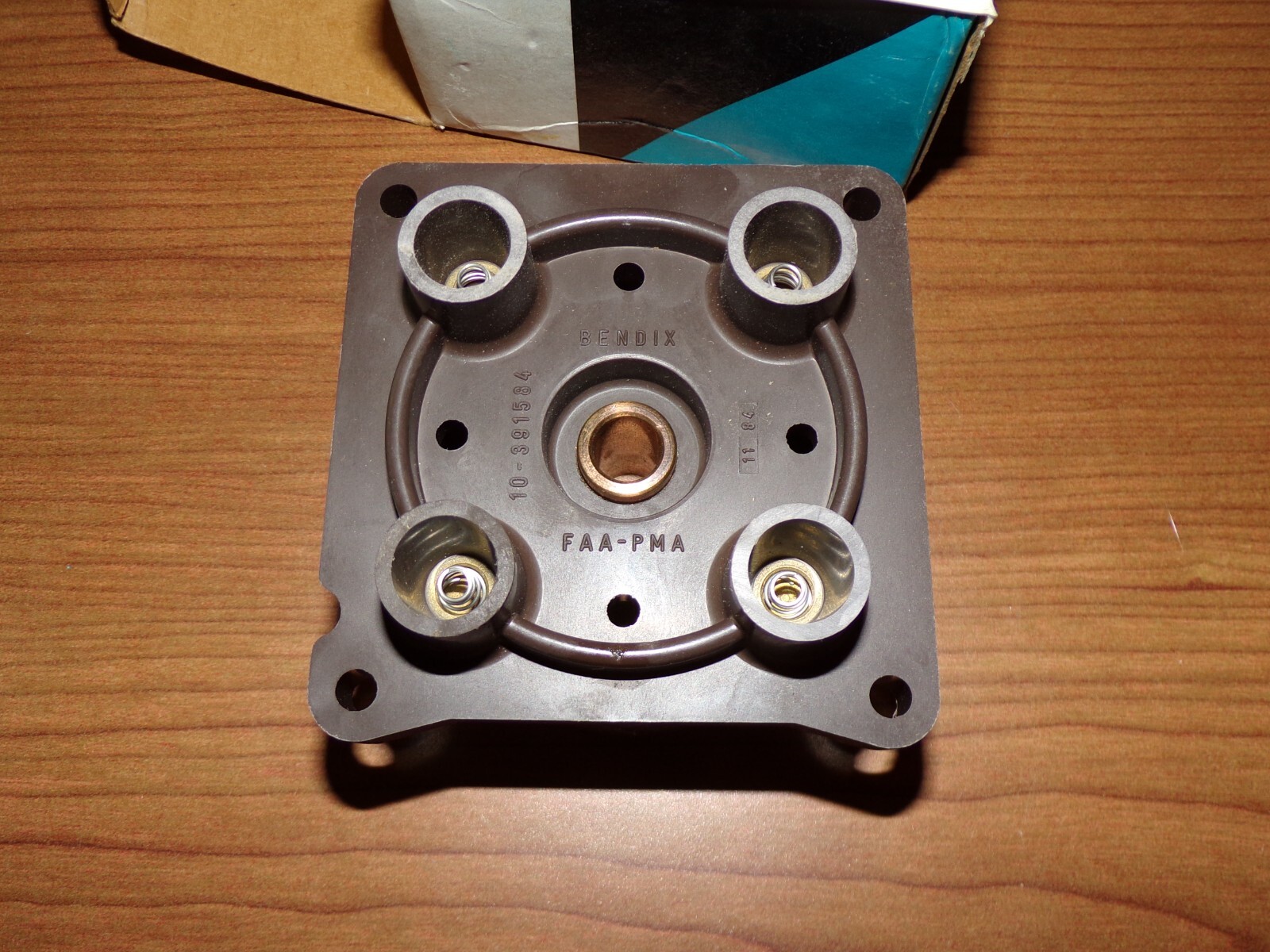 NEW Bendix Distributor Block 10-391584