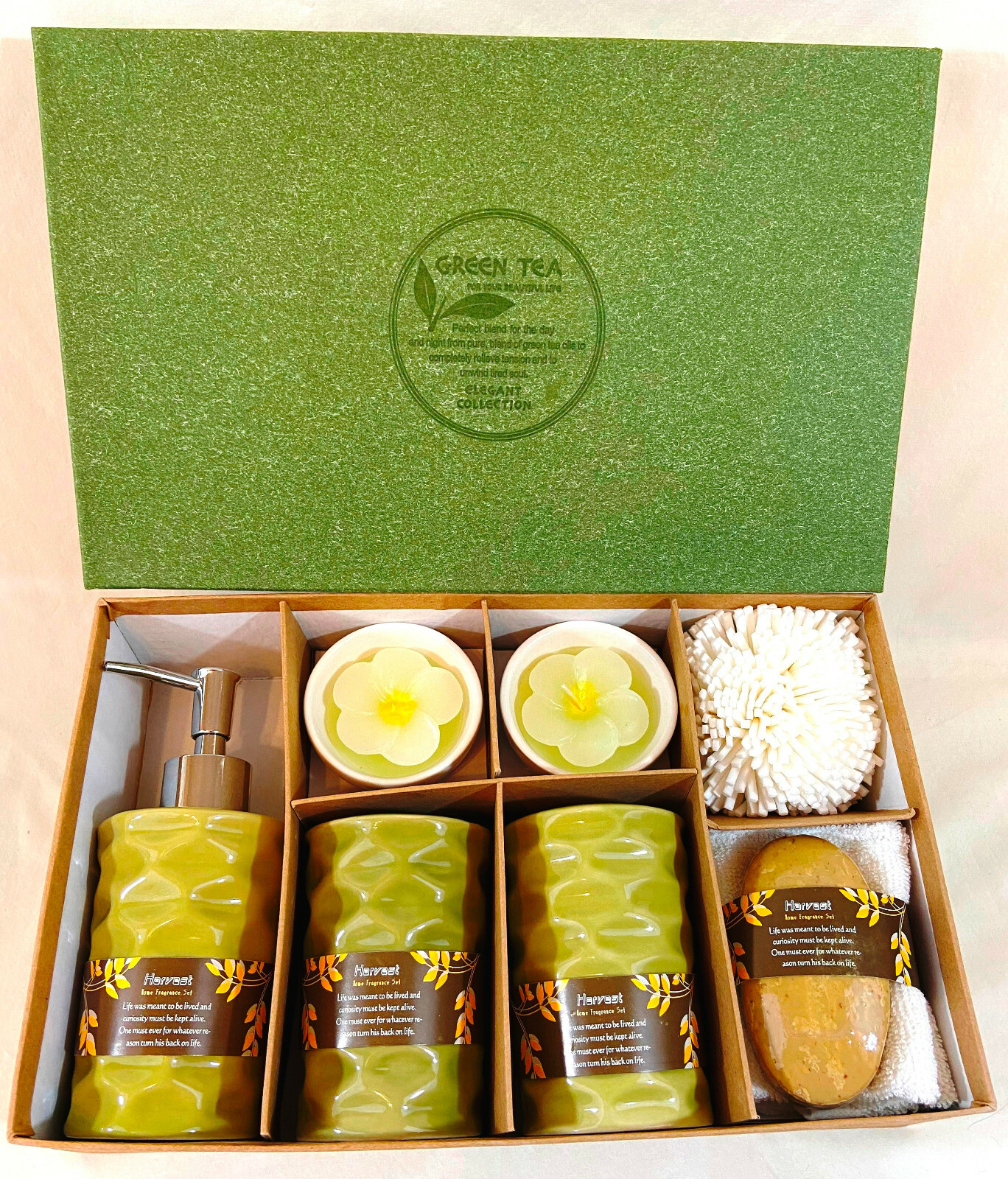 BATHROOM SET: GREEN TEA FRAGRANT, 8 PIECES IN DECORATIVE BOX, BEST QUALITY-NEW