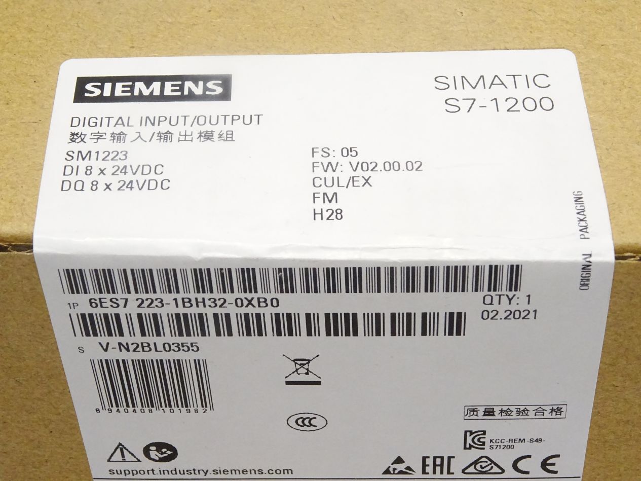 1PC New Siemens 6ES7 223-1BH32-0XB0 Digital I/O Module 6ES7223-1BH32-0XB0