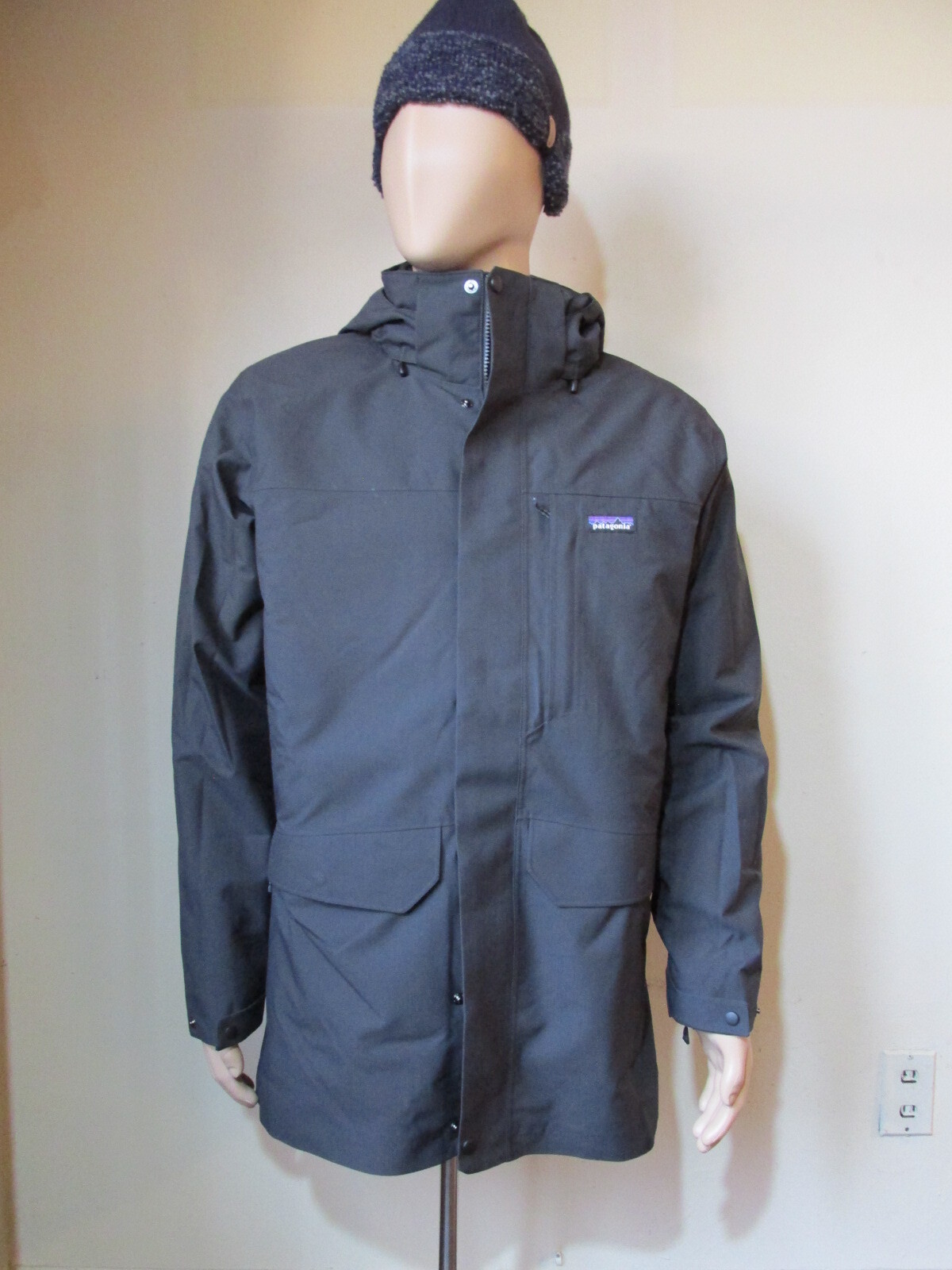 Patagonia Men's Tres 3-in-1 Parka Super Warm Winter Down Coat Jacket Black