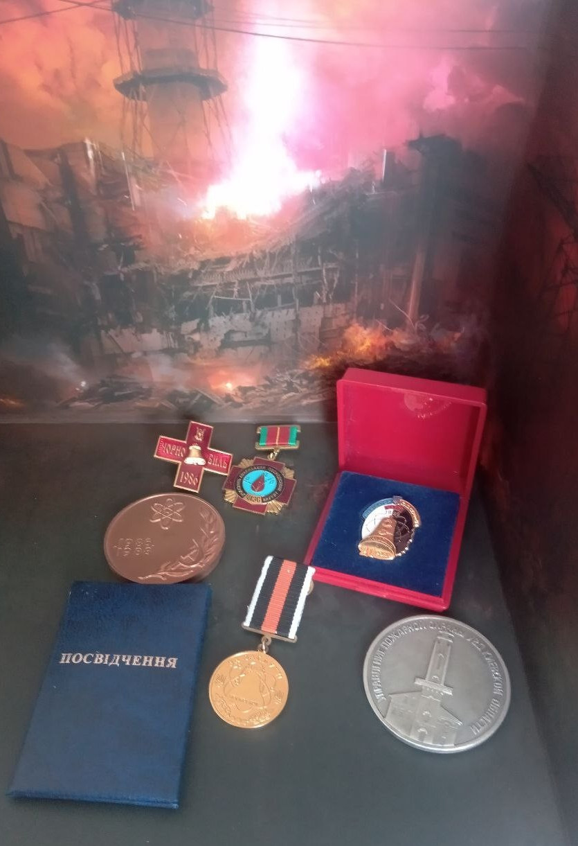 Chernobyl Rare Medals  USSR Disaster Liquidator 1986