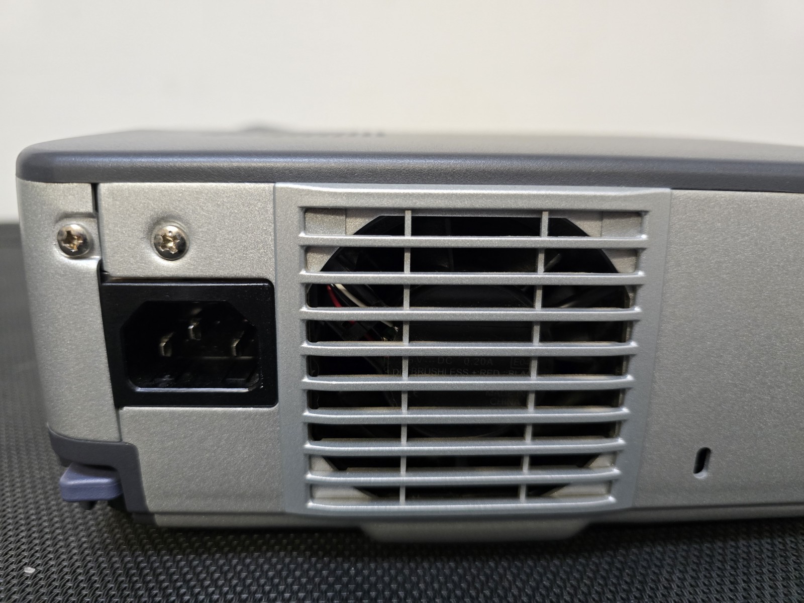 Epson PowerLite 50c EMP-50 Projector w/ Carry Case Untested AS-IS