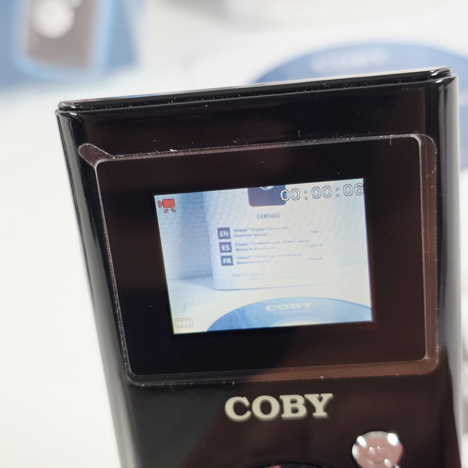 Coby Snapp CAM3000 1.3MP 32MB Memory Camcorder - Tested Complete