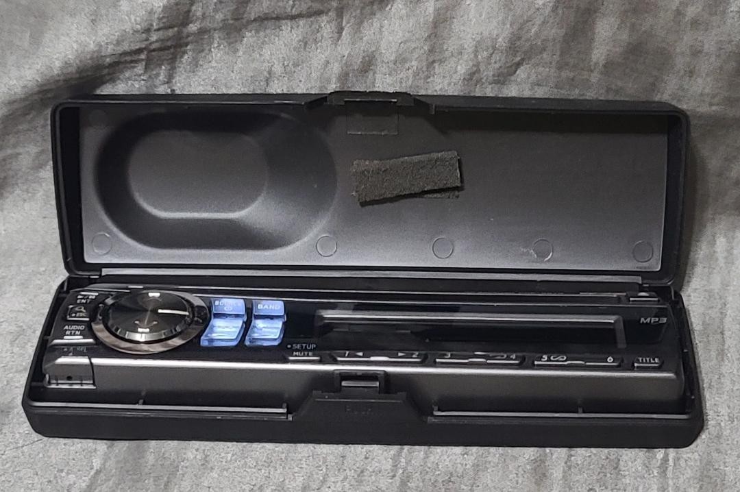 Alpine CDE-9870 Stereo CD Player Detachable Receiver MP3 Faceplate w/case OEM