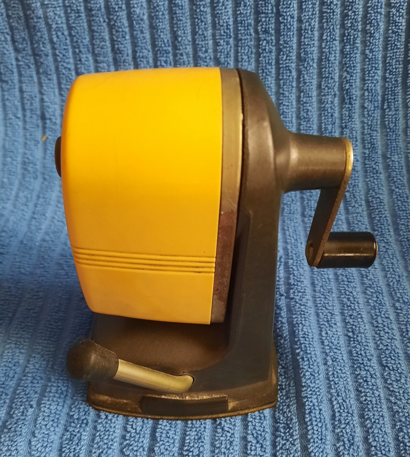 Vintage 1930s-40s Sears Bakelite Pencil Sharpner. Table Top Clamp.
