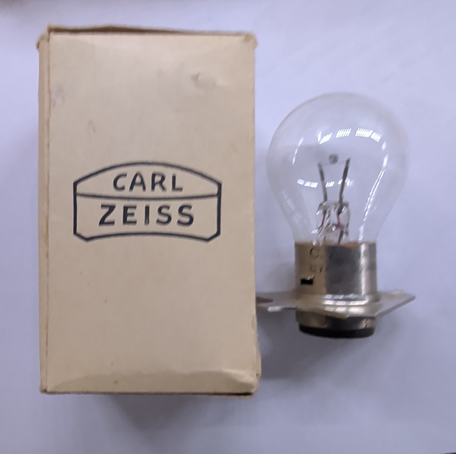 Vintage Carl Zeiss Microscope Illuminator Prefocus Lamp 39-02-07 Germany NOS