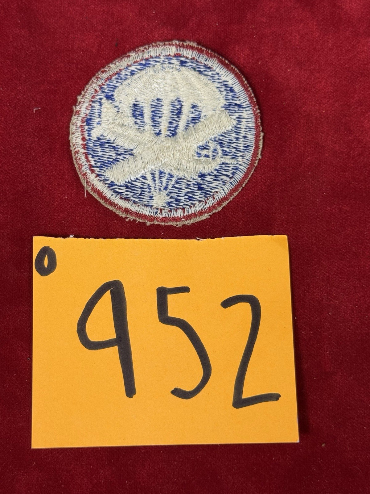 Airborne Cap Badge O952