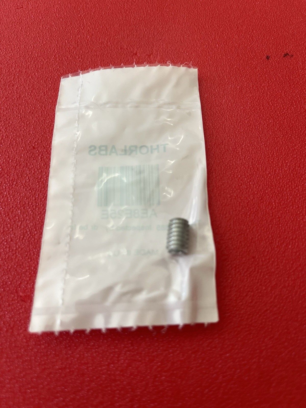 Thorlabs AE8E25E Adapter With Internal8-32 Threads And External 1/4” -20 Threads