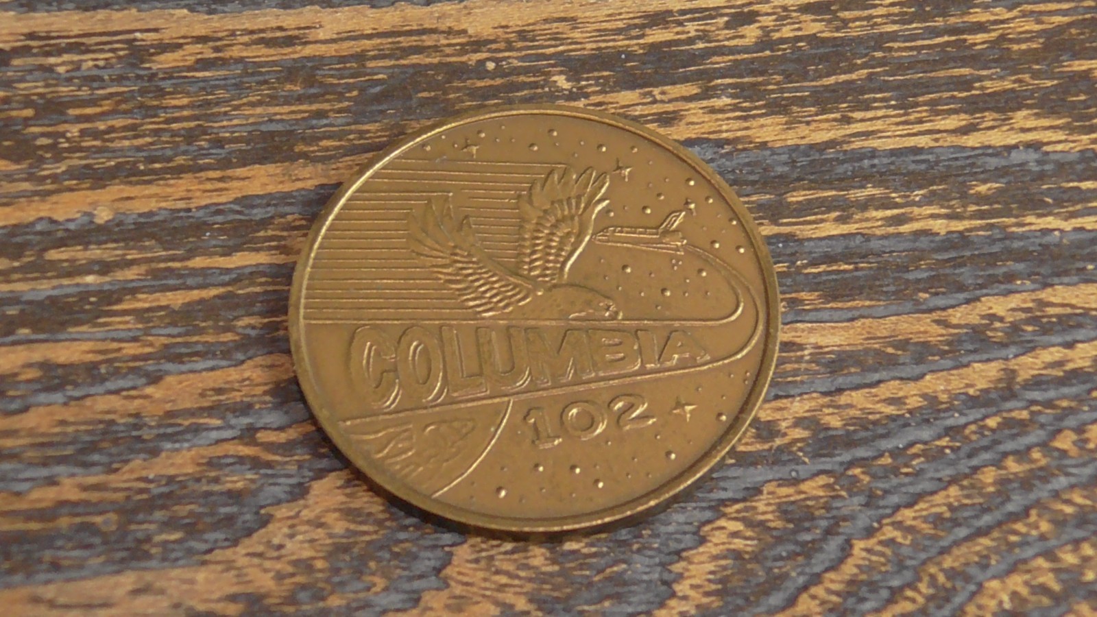 NASA Space Shuttle Columbia 102 Kennedy Space Center Coin #F673