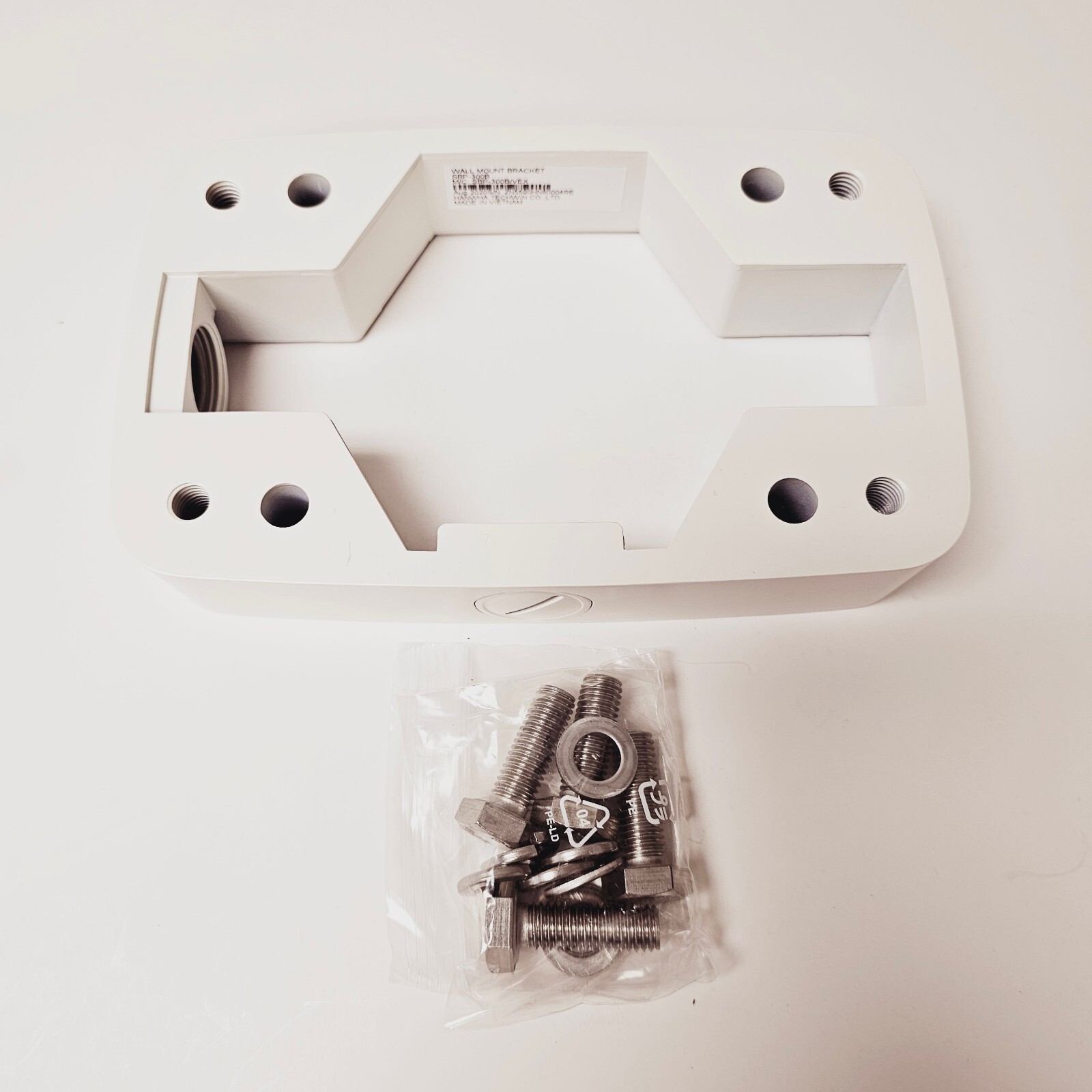 Hanwha Techwin SBP-300B Wall Mount Bracket NEW