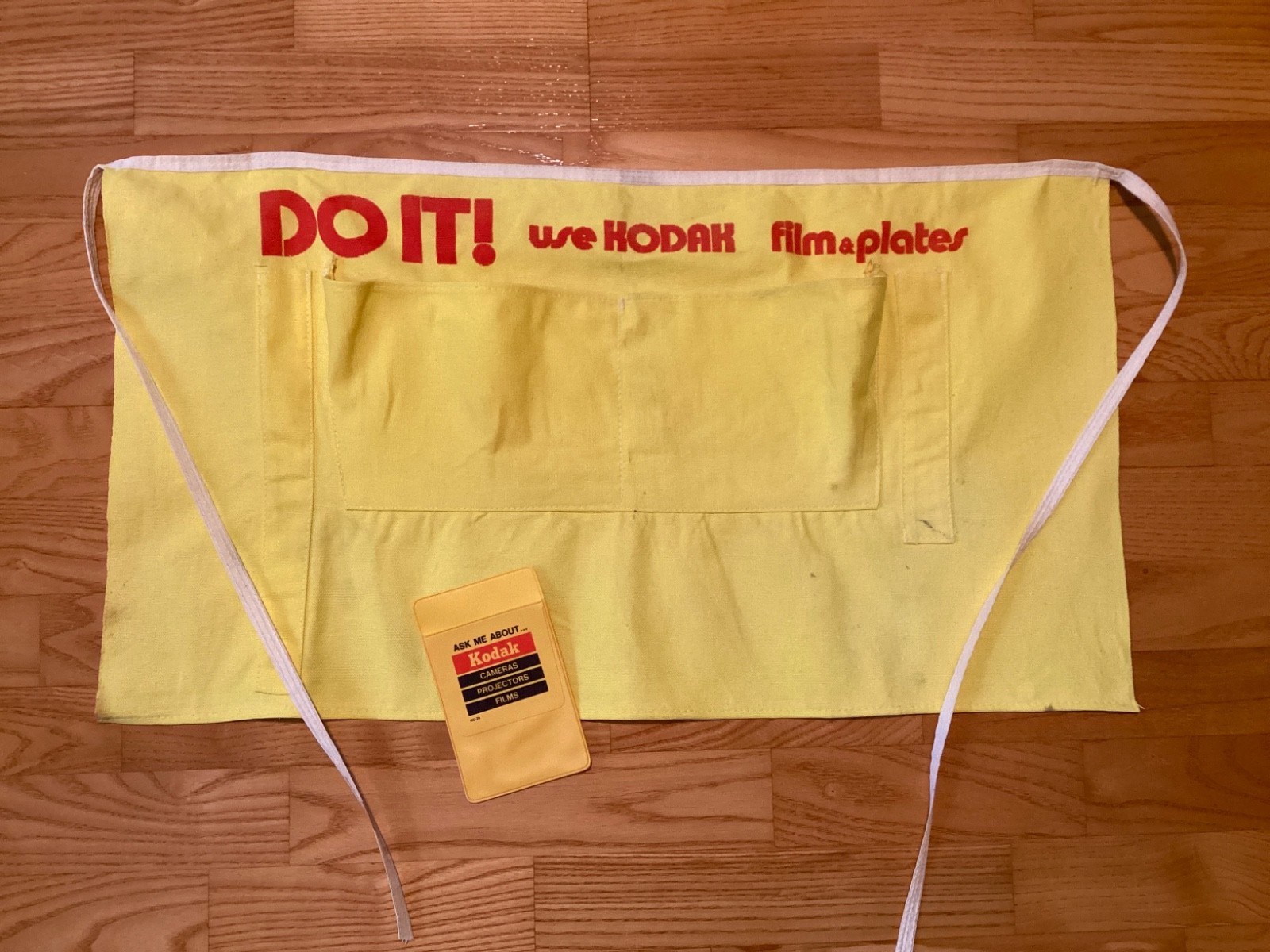 Vintage 80s Kodak Film DO IT! Film Plates Darkroom Apron & Pocket Protector
