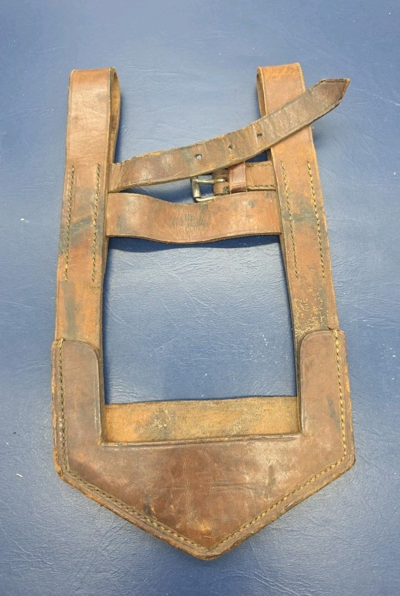 Leather case for military trench shovel ww1 ww2 German