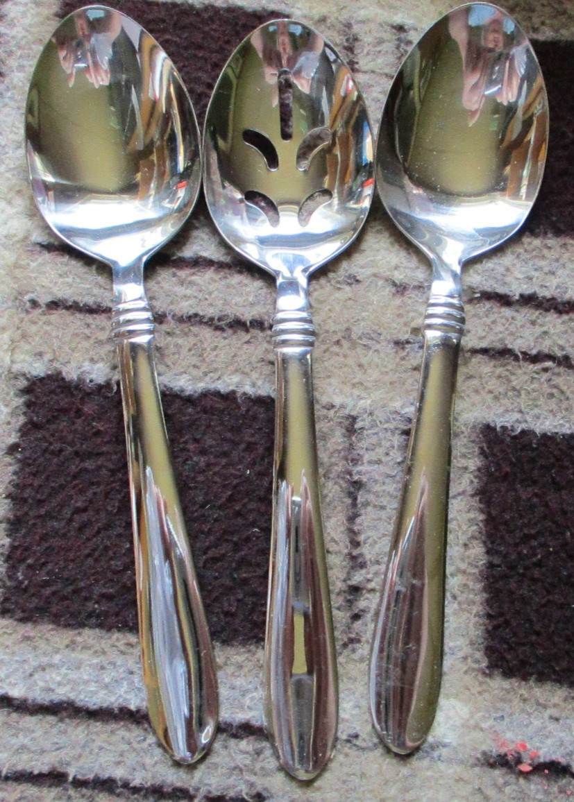 Oneida Banbury Stainless Flatware Lot Of 3 Serving Spoons 3 Band 8 1/2"