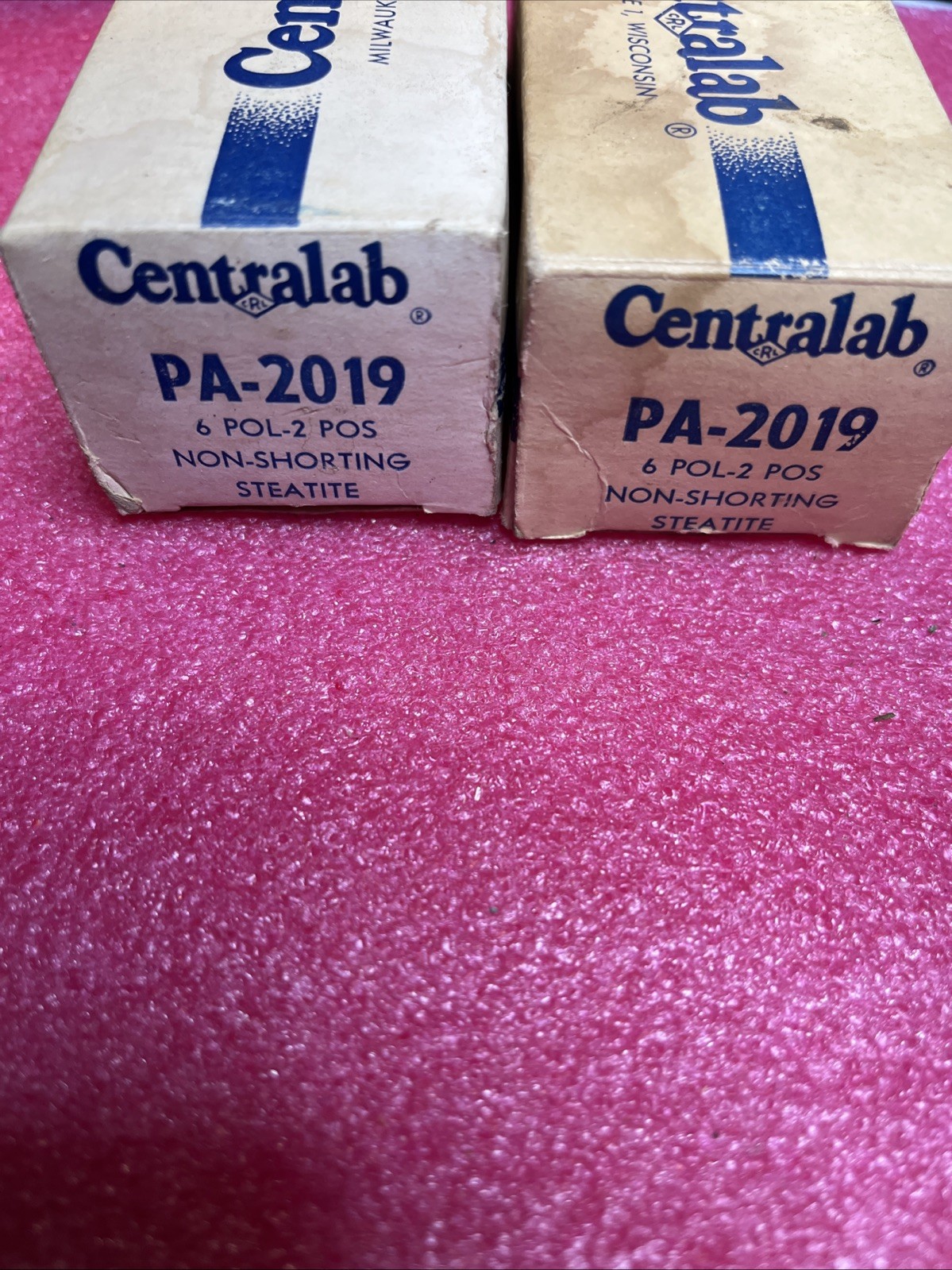 - 2 -CENTRALAB  2 POL - 6POS NON-SHORTING STEATITE ROTARY SELECTOR SWITCH